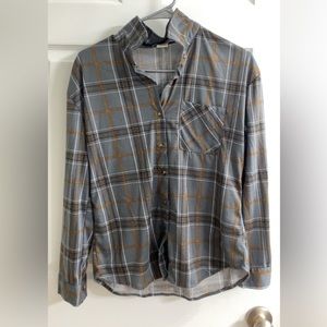 button down shirt🤎